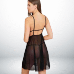Nuisette noire en dentelle transparente de Linjury "Éclat Nocturne" avec bonnets triangle et ouverture frontale.