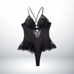 Body lingerie grande taille noir Linjury "Silhouette Envoûtante" avec dentelle et volants.